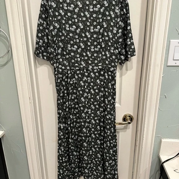NWT ABLE Amelia Button Dress - Picture 2 of 4